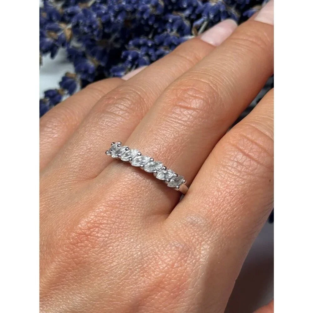 925 STERLING SILVER CZ RING SIZE 8.5
